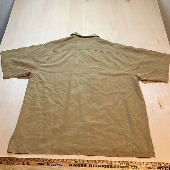 Relaxed Mustard yellow Tommy Bahama silk button down shirt Men's size L - Picture 5 of 5